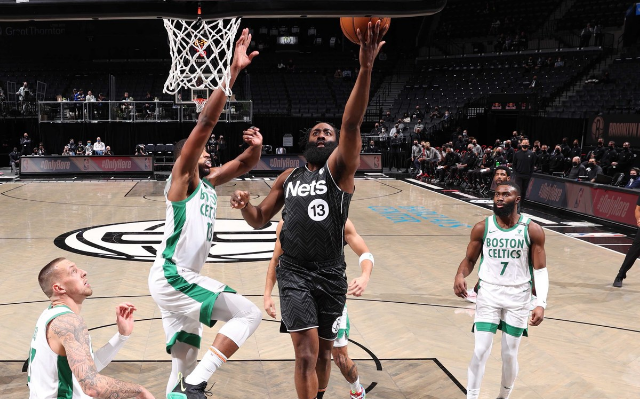  杜兰特复出砍35分，篮网终结凯尔特人连胜  