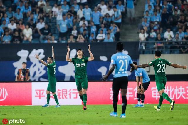  那不勒斯年轻中场远射世界波技惊四座